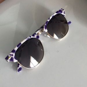 Purple pineapple sunglasses